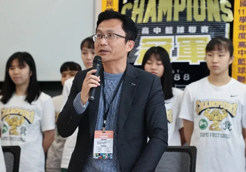 學測落幕，北一女校長陳智源參加大學學測考試，昨天休業式時也和學生分享考試狀況。取自聯合新聞網