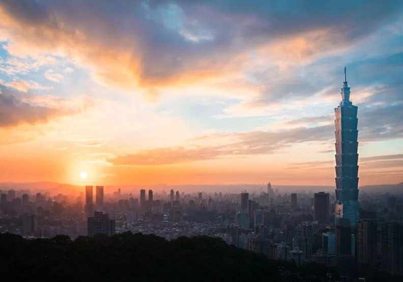 《出海》／僅為情境圖，取自unsplash