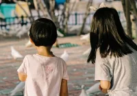 生小孩為何那麼難？四個條件都沒達標，研究：科技毀了親密關係，經濟毀了信心