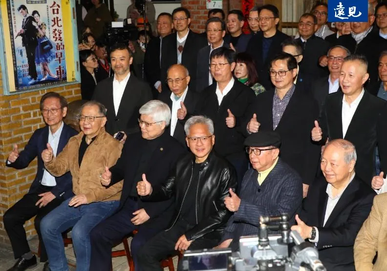 黃仁勳週六在古早味懷舊餐廳重現經典的「兆元宴」。蘇義傑攝