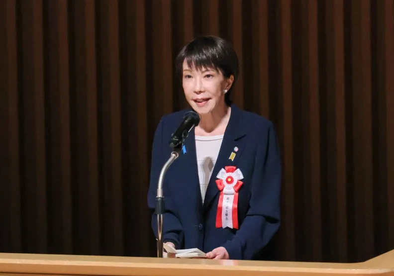 2月9日凌晨，日本首相高市早苗帶領自民黨贏得316席的眾議院席次。取自首相官邸官網