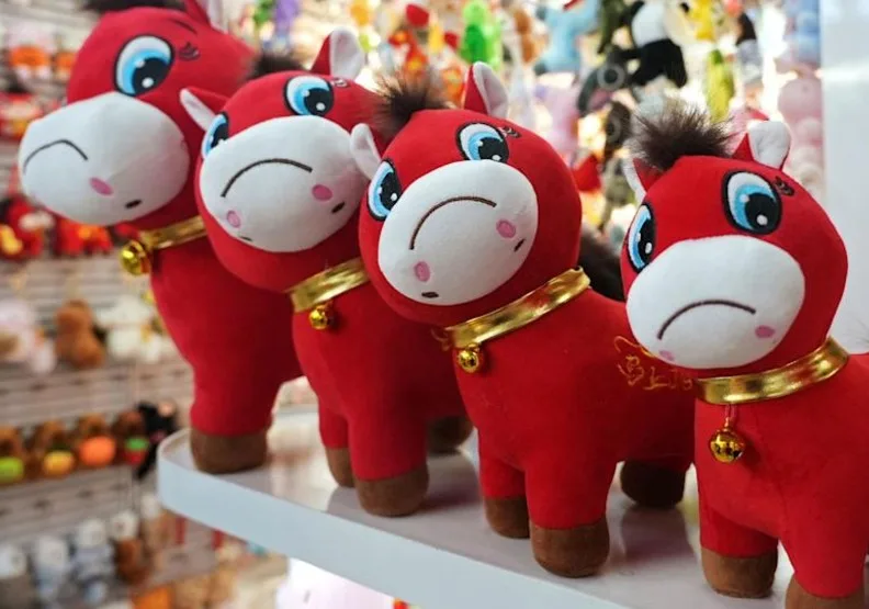 哭哭小馬在中國春節前意外走紅。取自微博