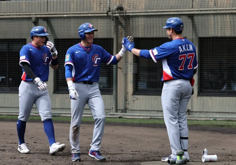 中華隊最後暖身戰5比1勝軟銀二軍。取自CPBL中華職棒臉書
