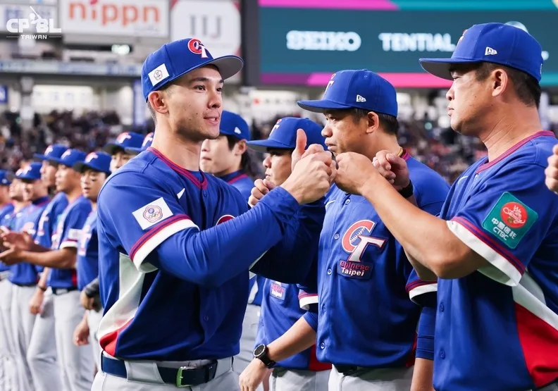 「費仔」Stuart Fairchild連續兩場比賽開轟，成了台灣英雄。CPBL