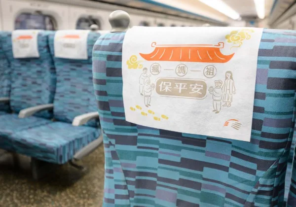 高鐵95％乘客求寧靜不知道？「車廂數位客服」掃碼位置解決噪音、打翻飲料
