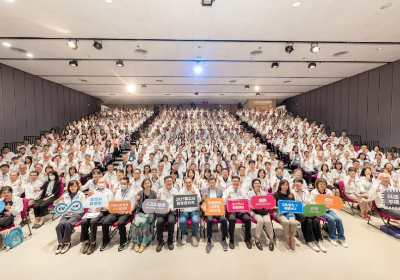 新北市政府的「AI ALL IN」，是從制度、治理、課程、基礎建設到教學現場，全面系統化推動 AI 教育。