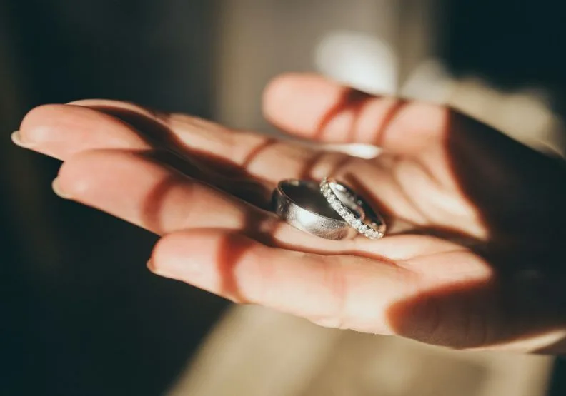 《幸福不靠他人成全》／僅為情境圖，取自unsplash
