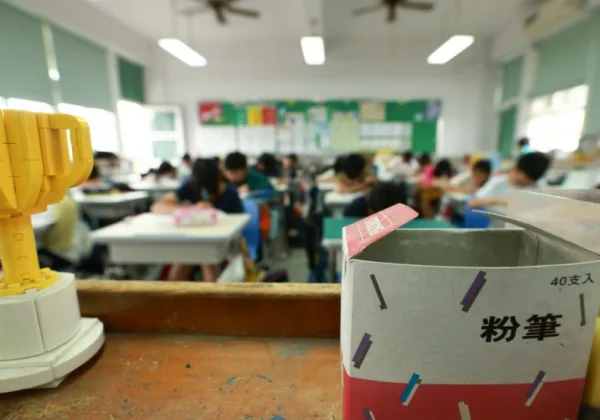 把無機學理煉成未來矽盾，臺師大「理工公費專班」的優勢與現實博弈