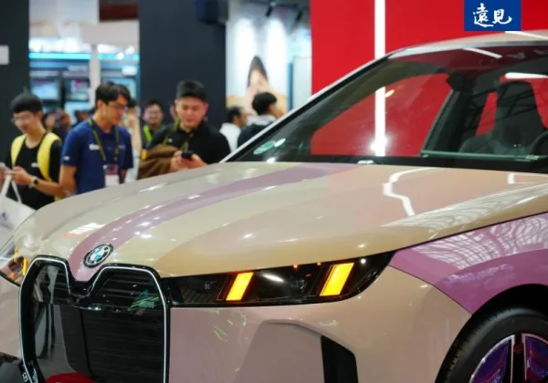 攜手BMW，元太推「可變色車」！他們如何從電子紙跨界車用？
