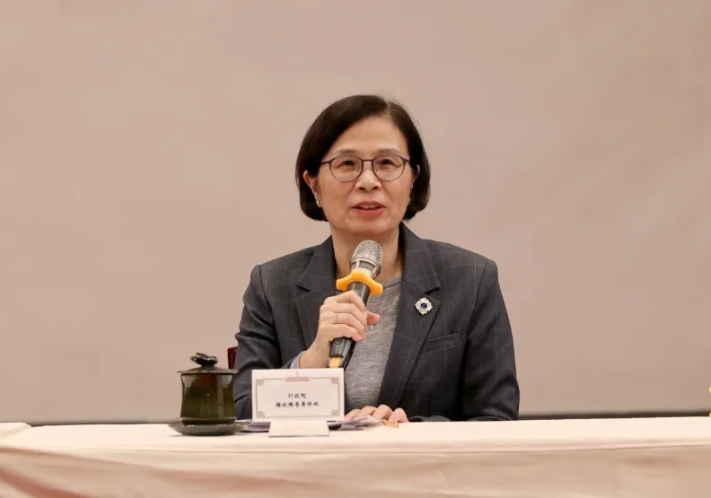 行政院經貿談判辦公室總談判代表楊珍妮。圖為「2024亞太經濟合作經濟領袖會議代表團」返國記者會。總統府提供