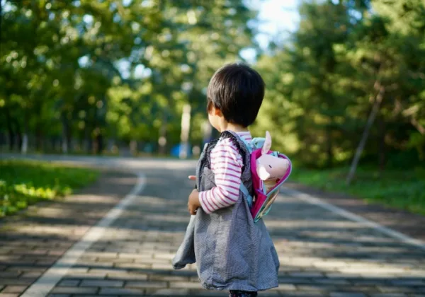 全台有250個孩子在等待！沈伯洋公開收養女兒2年多歷程，台灣收養媒合標準全解析