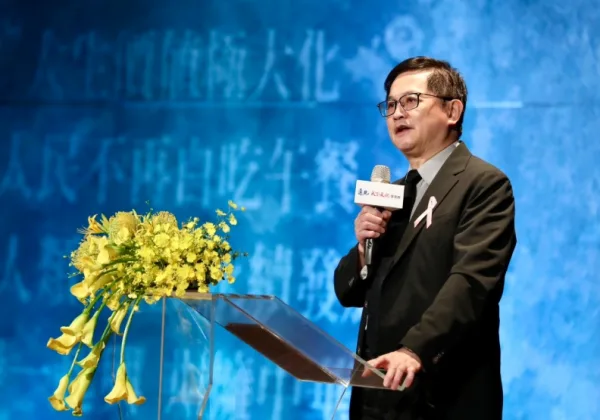 高教授追思會〉「不是沉痛,是敬意與溫暖」 童子賢送別高希均:一生詮釋書生報國