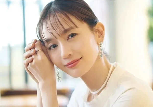 44歲日劇女神中村友理直腸癌逝！大便變細要注意，醫揭５早期警訊