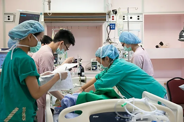 如果你願意，我們願意陪你度過難關…