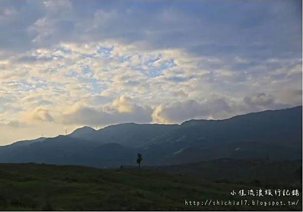 尋找屏東美麗大草原！到門馬羅山獨享夕陽與牧草田