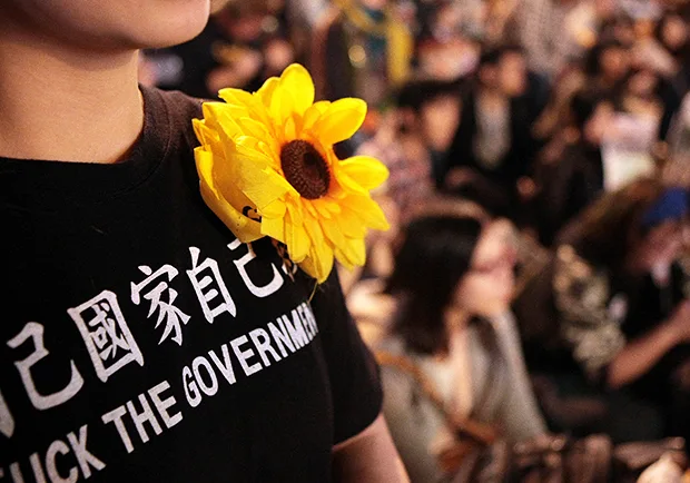 是史實還是暴力？「太陽花學運」編入教科書引爭議！