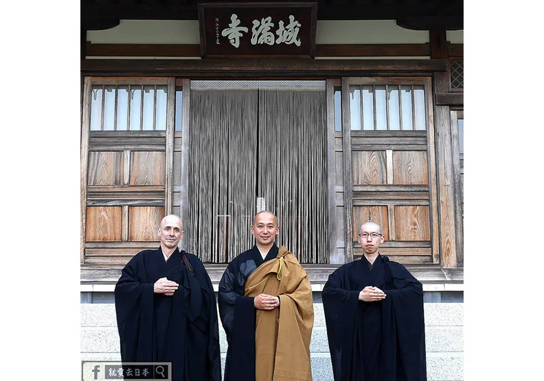 外國和尚會念經!到秘境禪寺體驗坐禪、誦經、茶道_img_24